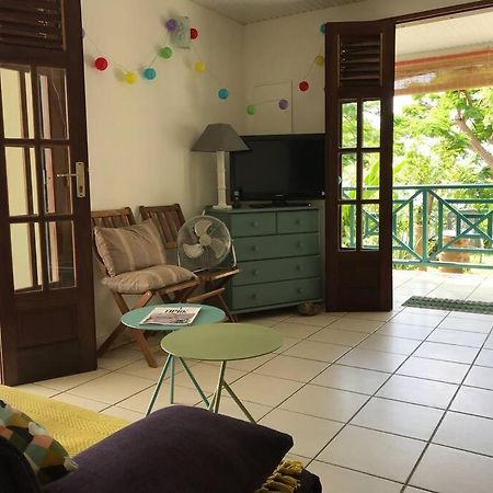 Case A Lili, Joli Bas De Villa Face A La Mer. Terre-De-Haut Ngoại thất bức ảnh